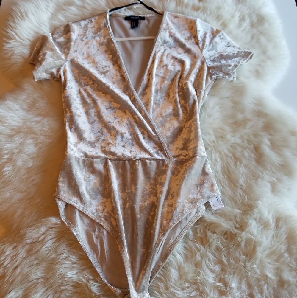 Velvet Cream V-neck sexy bodysuit